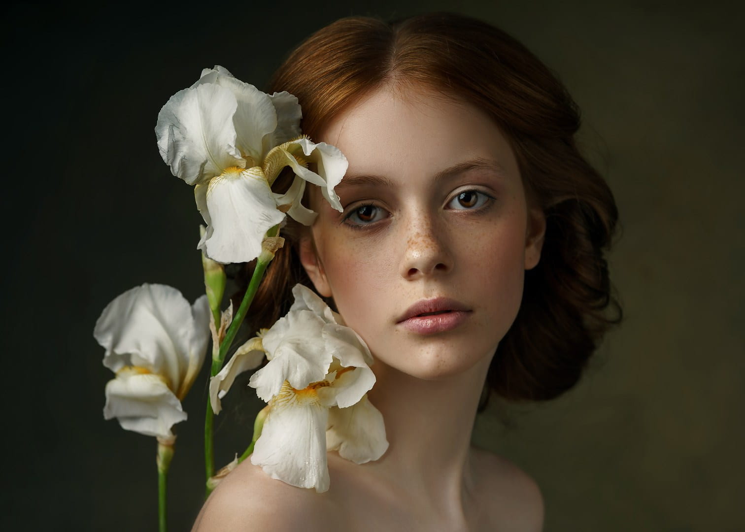 Портретная фотография: мастерство создания визуальных историй через свет и композицию - 1